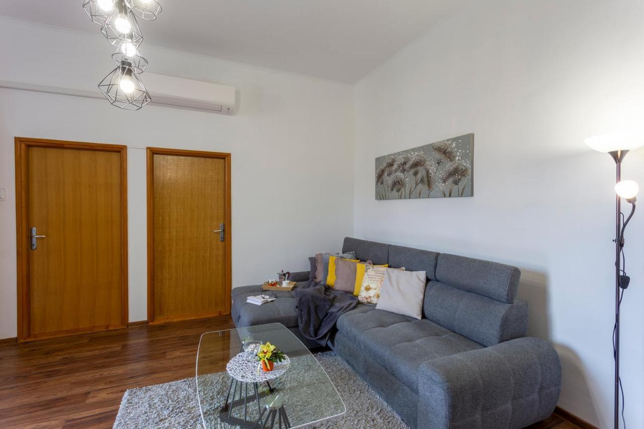 Apartman Lema Pula Exterior foto