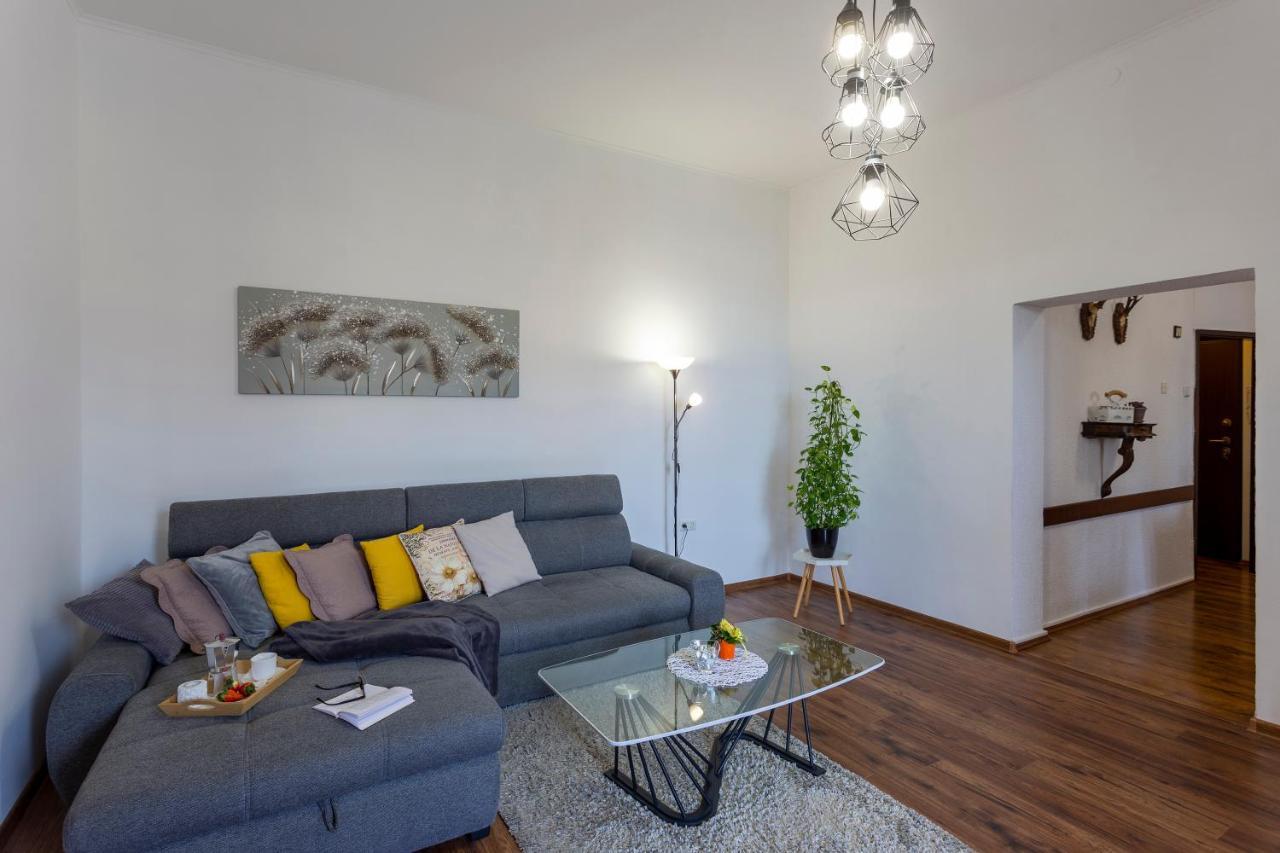 Apartman Lema Pula Exterior foto