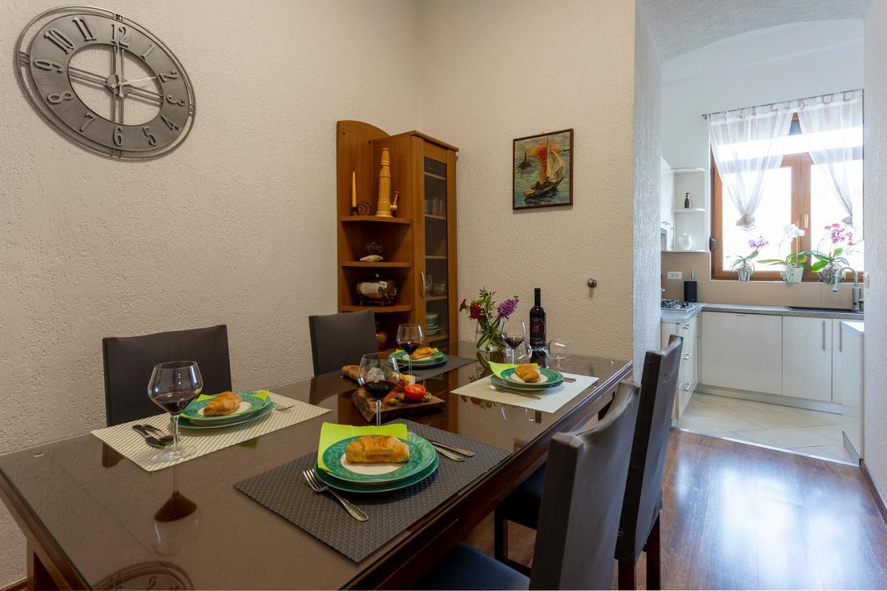 Apartman Lema Pula Exterior foto